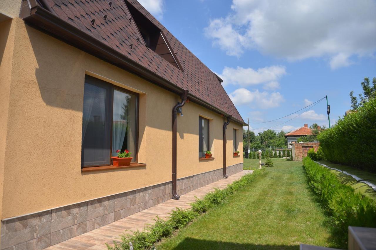 Guest House Erida Trastenik 外观 照片