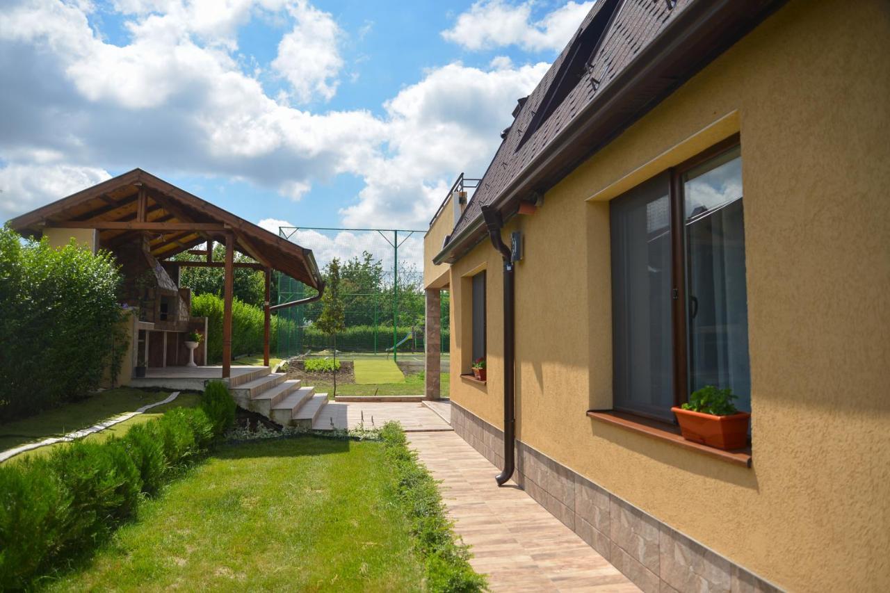 Guest House Erida Trastenik 外观 照片