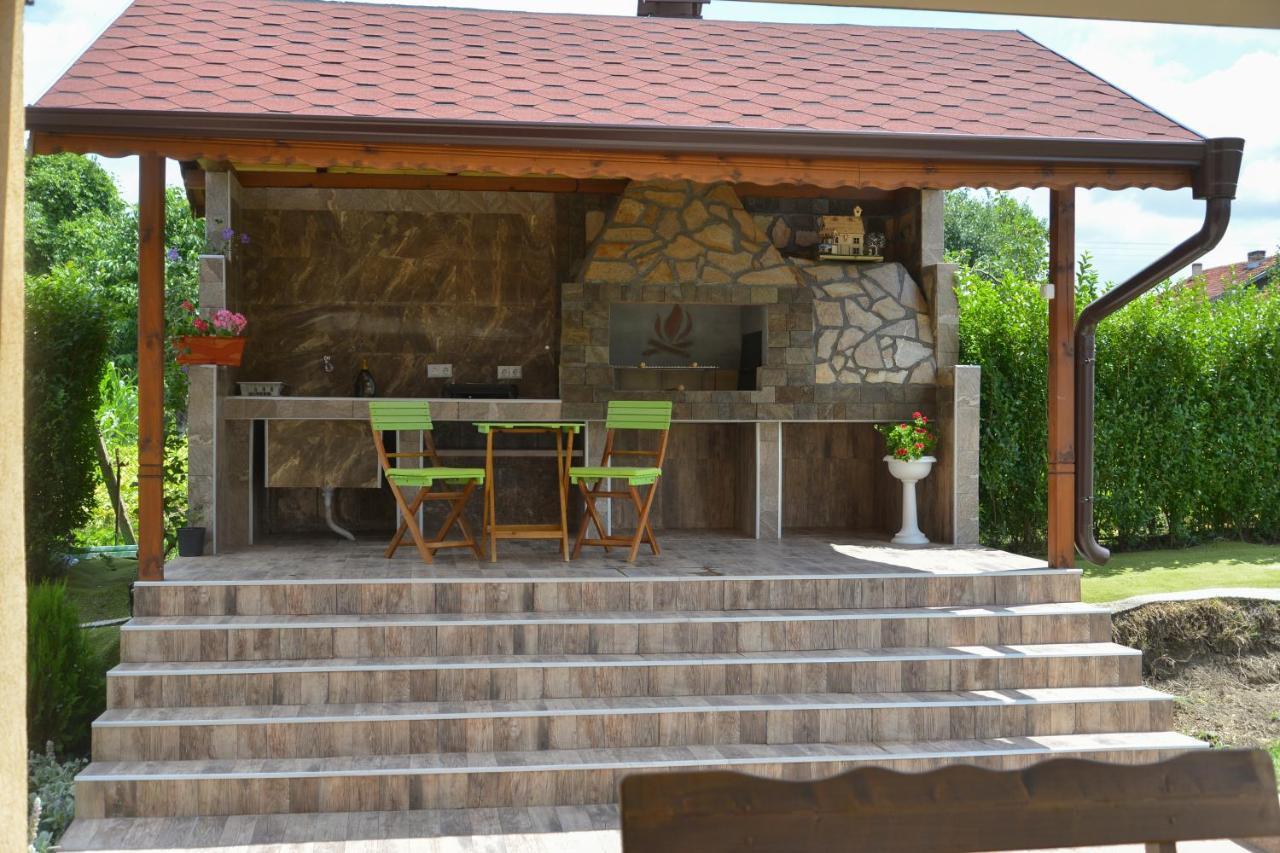 Guest House Erida Trastenik 外观 照片